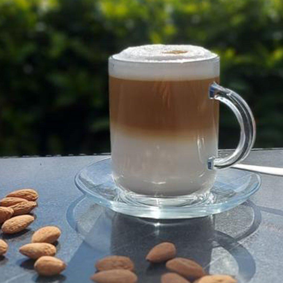 Badem Sütlü Caffe Latte