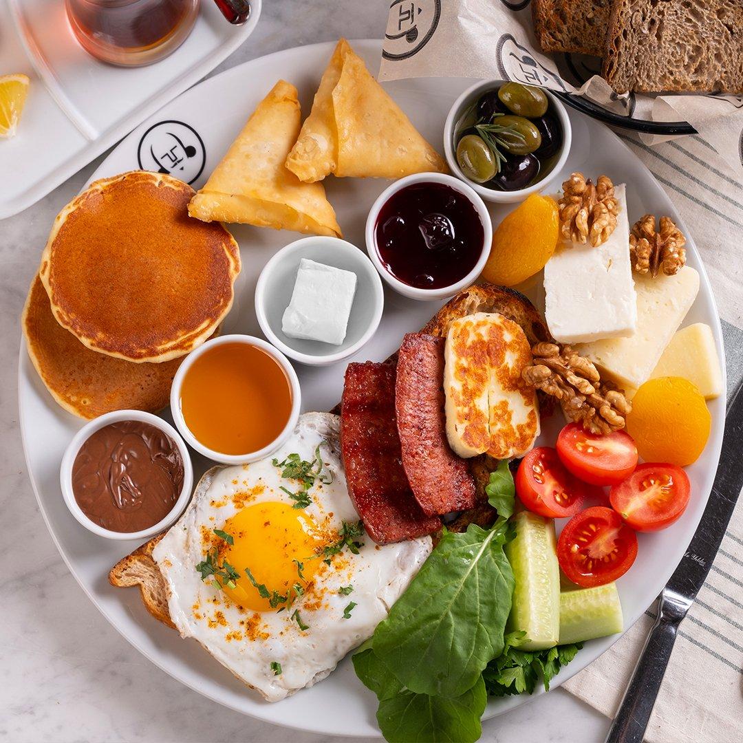 Assorted Breakfast Platter